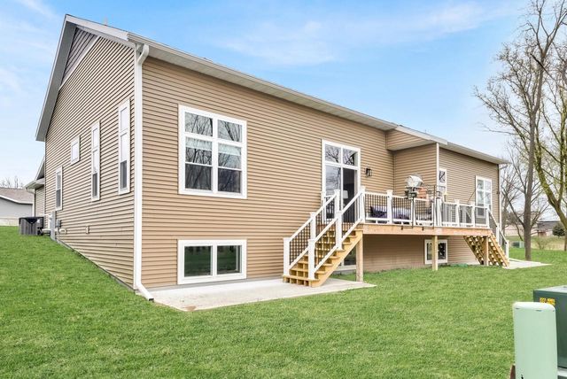211 Edenview LANE, Eden, WI 53019