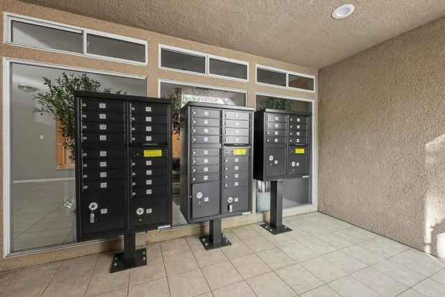 14141 Dickens Street 111, Sherman Oaks, CA 91423