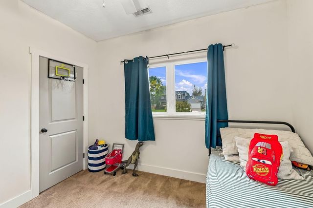 38 Buttercup Court SW, Pataskala, OH 43062