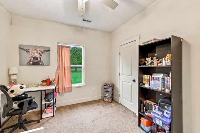 38 Buttercup Court SW, Pataskala, OH 43062