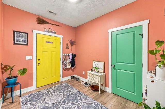 38 Buttercup Court SW, Pataskala, OH 43062