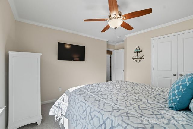 126 Walleye Lane, Troutman, NC 28166