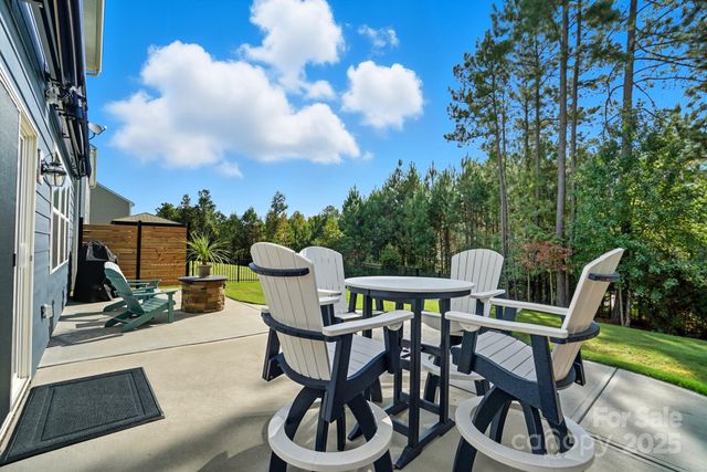 126 Walleye Lane, Troutman, NC 28166