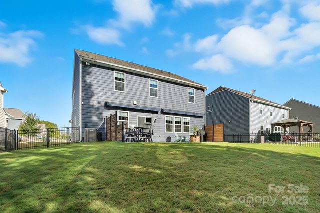 126 Walleye Lane, Troutman, NC 28166