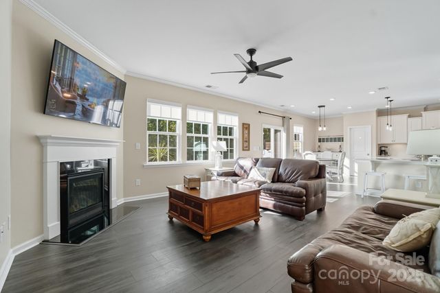 126 Walleye Lane, Troutman, NC 28166