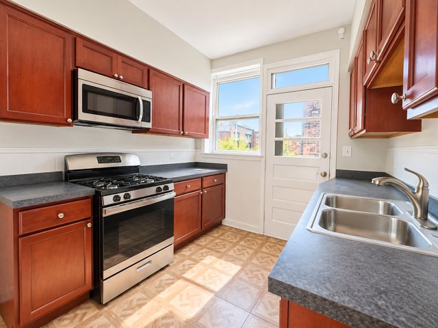 5453 S Everett Avenue 1A, Chicago, IL 60615