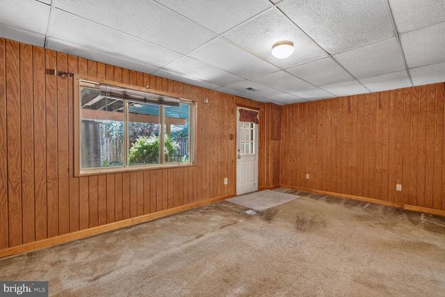 6109 GARDENIA CT, Alexandria, VA 22310