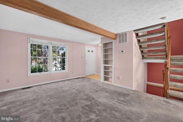 6109 GARDENIA CT, Alexandria, VA 22310