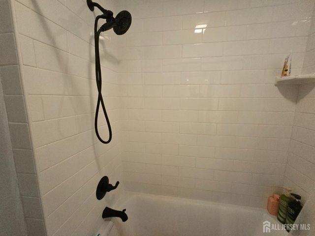 34 Almond Drive, Somerset County, NJ 08873