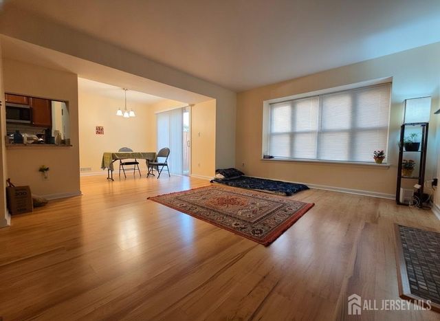 34 Almond Drive, Somerset County, NJ 08873