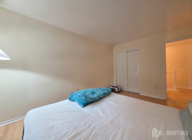 34 Almond Drive, Somerset County, NJ 08873