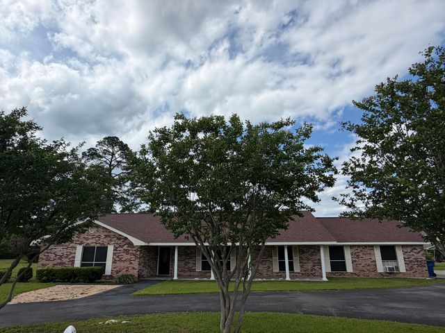 2118 Blankenship Dr, Deridder, LA 70634