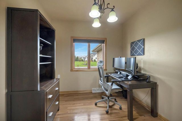 3663 HALF CROWN, De Pere, WI 54115