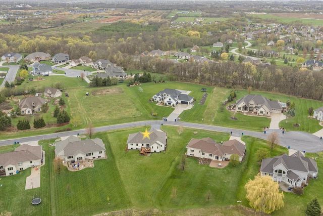 3663 HALF CROWN, De Pere, WI 54115