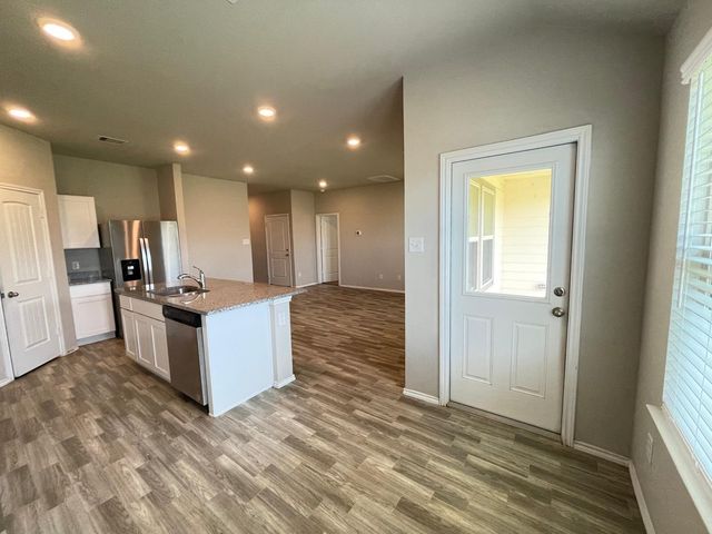 221 Pecos Drive, Huntsville, TX 77340