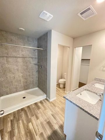 221 Pecos Drive, Huntsville, TX 77340