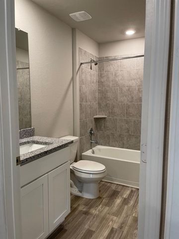 221 Pecos Drive, Huntsville, TX 77340