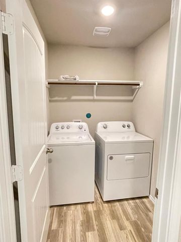 221 Pecos Drive, Huntsville, TX 77340