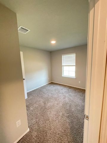 221 Pecos Drive, Huntsville, TX 77340