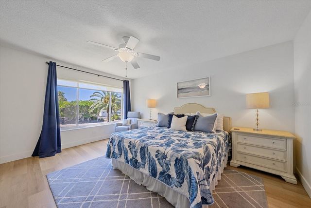 100 SANDS POINT ROAD 225, Longboat Key, FL 34228