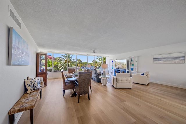 100 SANDS POINT ROAD 225, Longboat Key, FL 34228