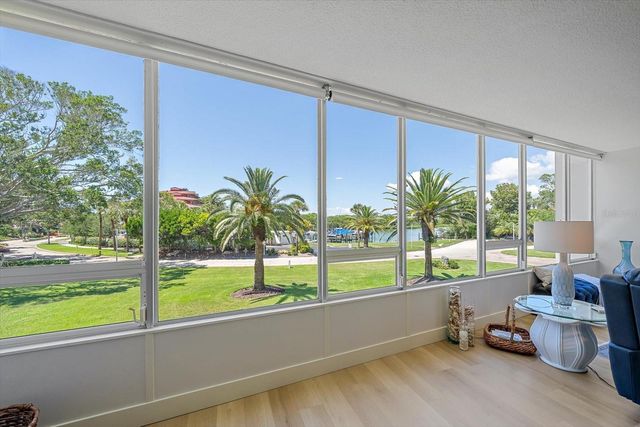 100 SANDS POINT ROAD 225, Longboat Key, FL 34228