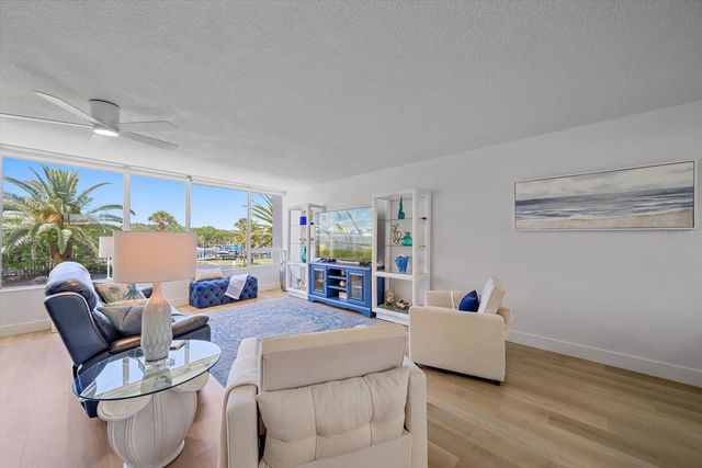 100 SANDS POINT ROAD 225, Longboat Key, FL 34228