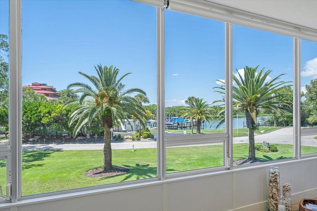 100 SANDS POINT ROAD 225, Longboat Key, FL 34228