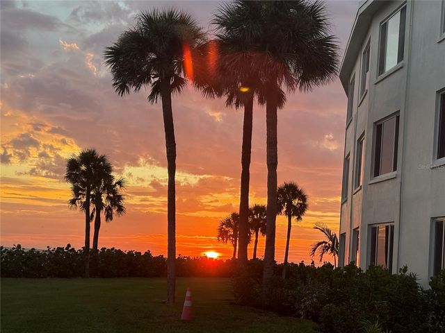 100 SANDS POINT ROAD 225, Longboat Key, FL 34228