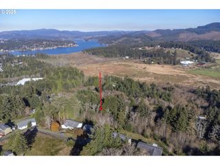Se 6300 Quay Place Pl, Lincoln City, OR 97367