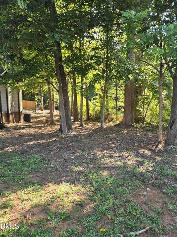627 Kenneth Road, Greensboro, NC 27455