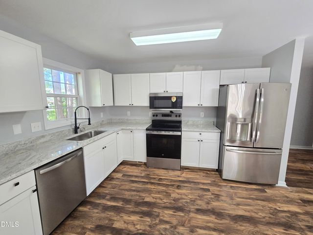 627 Kenneth Road, Greensboro, NC 27455