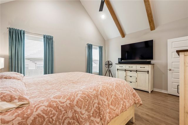 2705 S Angels Road, Fayetteville, AR 72701