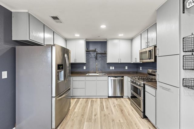 365 J St, Biggs, CA 95917