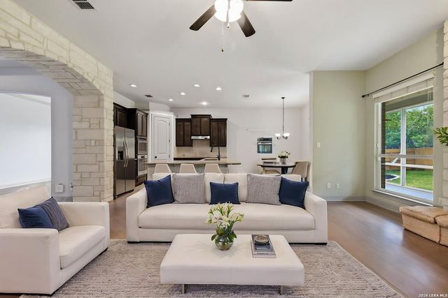 5815 Cedar Hill Way, San Antonio, TX 78253