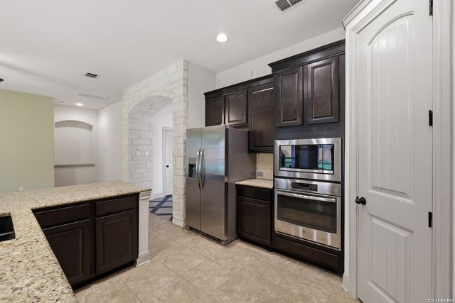 5815 Cedar Hill Way, San Antonio, TX 78253
