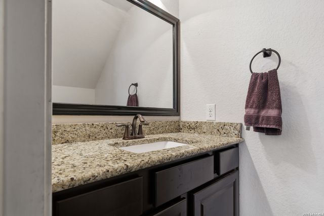 5815 Cedar Hill Way, San Antonio, TX 78253