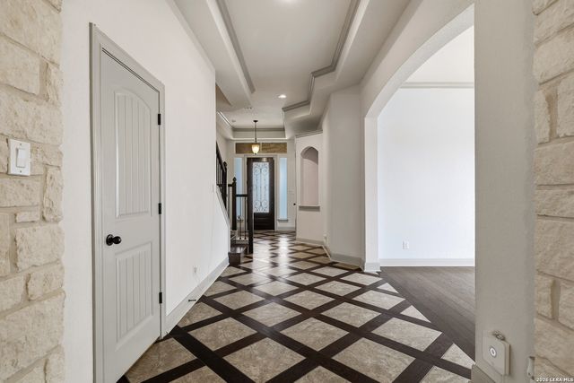 5815 Cedar Hill Way, San Antonio, TX 78253