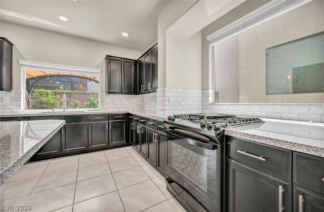 6571 Tangled Vines Avenue, Las Vegas, NV 89139
