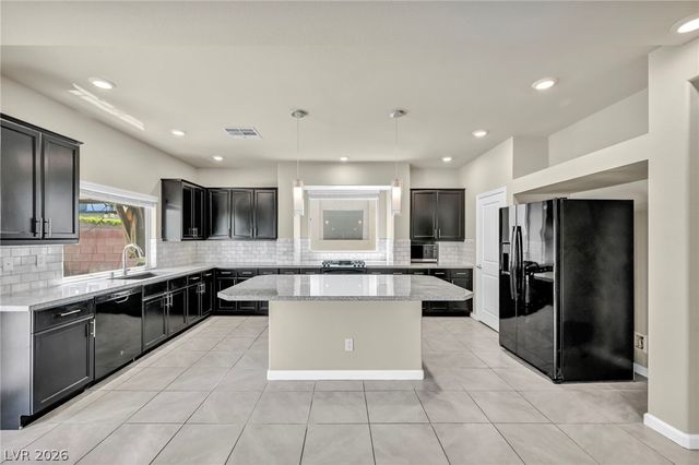 6571 Tangled Vines Avenue, Las Vegas, NV 89139