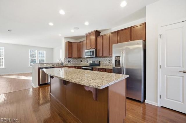 315 W Constance Rd Unit 232, Suffolk, VA 23434