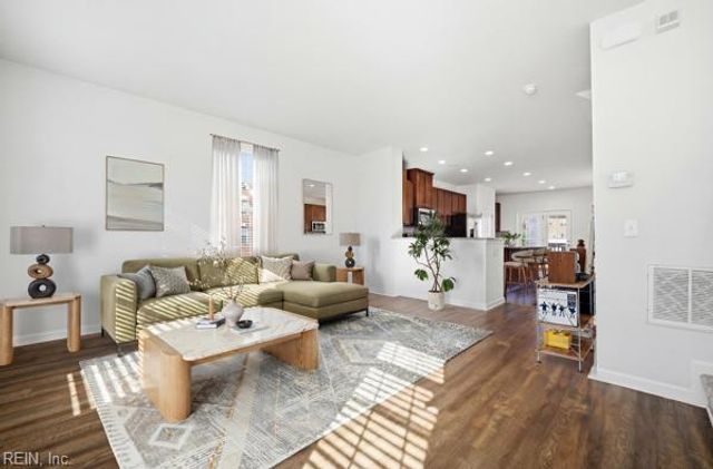 315 W Constance Rd Unit 232, Suffolk, VA 23434