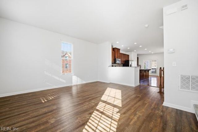 315 W Constance Rd Unit 232, Suffolk, VA 23434