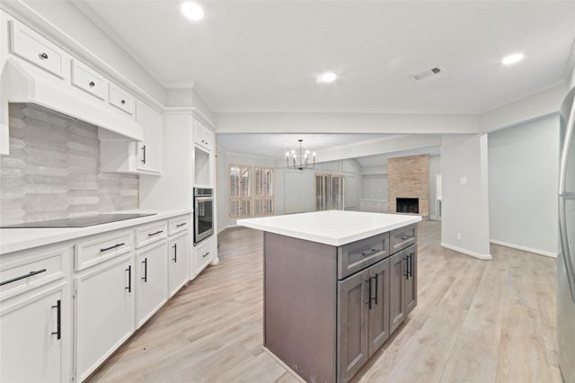 154 NE Old Bridge Lake, Houston, TX 77069