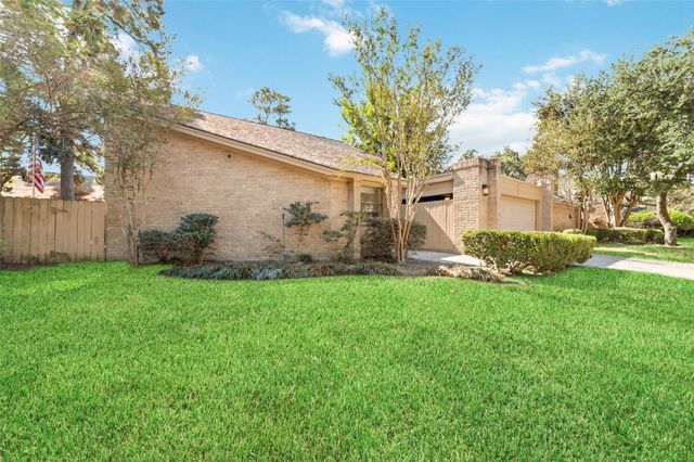 154 NE Old Bridge Lake, Houston, TX 77069