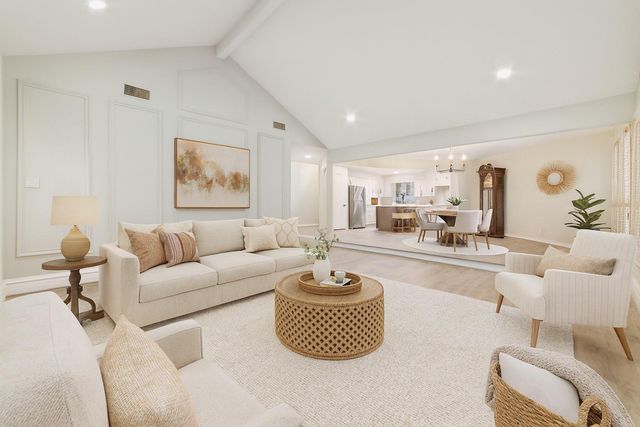 154 NE Old Bridge Lake, Houston, TX 77069