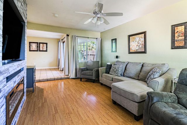 205 Carmillita Way, Modesto, CA 95354