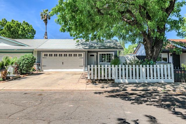 205 Carmillita Way, Modesto, CA 95354