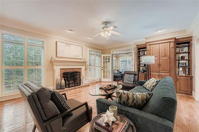 1959 Clairborne Court, Dunwoody, GA 30338