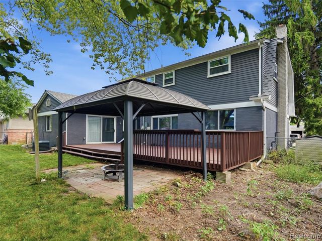 2921 Baylis Drive, Ann Arbor, MI 48108